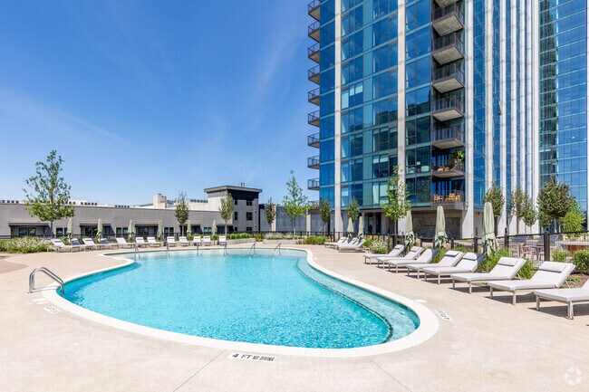 Resort-Style Pool - 1111 Church