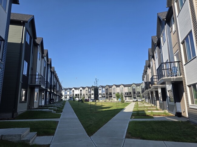 Building Photo - 2035-2035 Chalmers Way SW Unit 101 / B
