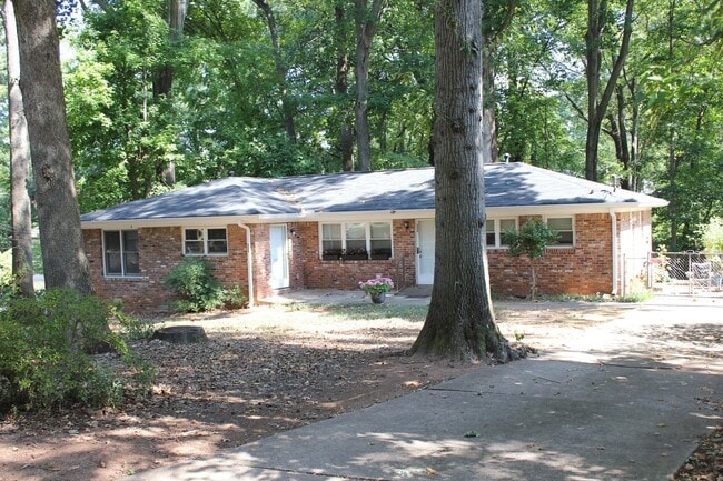333-335 Hillcrest - 333-335 Hillcrest Apartment Unit 333
