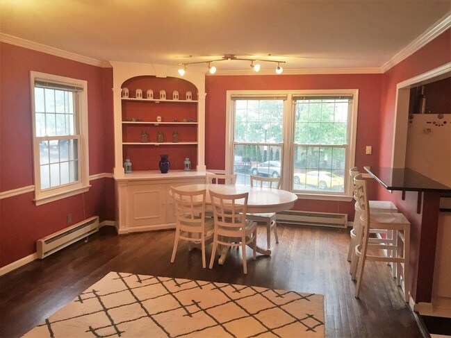 Photo - 900 24th St NW
