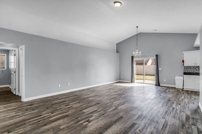 Photo - 3 Bed Home with Open Layout & High Ceilings