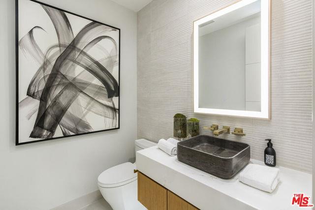 Photo - 286 Quadro Vecchio Dr