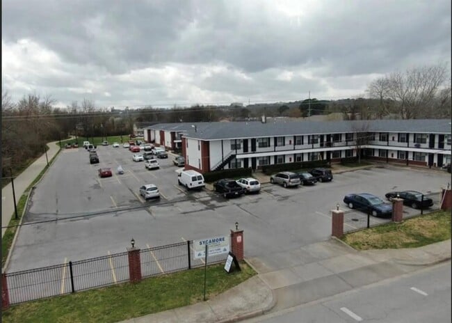 Photo - 775 W Sycamore St