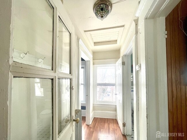 Photo - 140 Barnard St