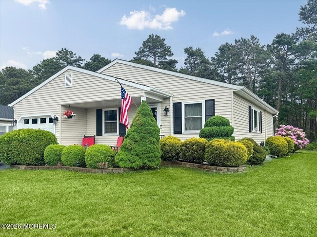 Photo - 53 Chesterfield Ln