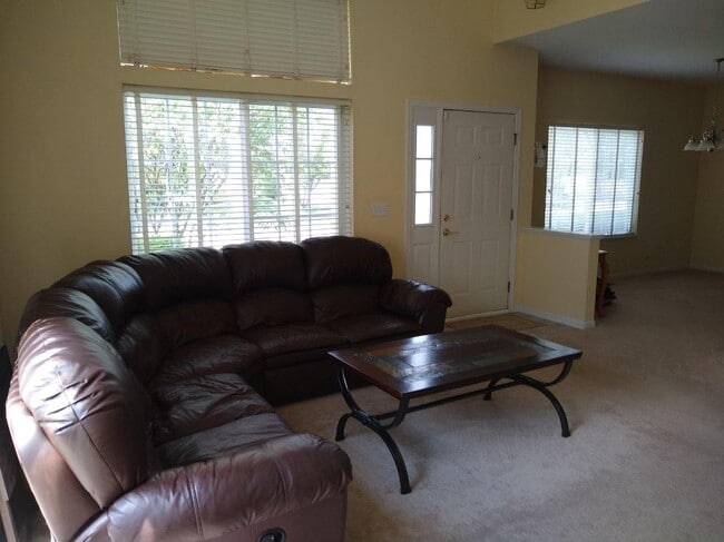 Photo - 331 Abington Woods Dr