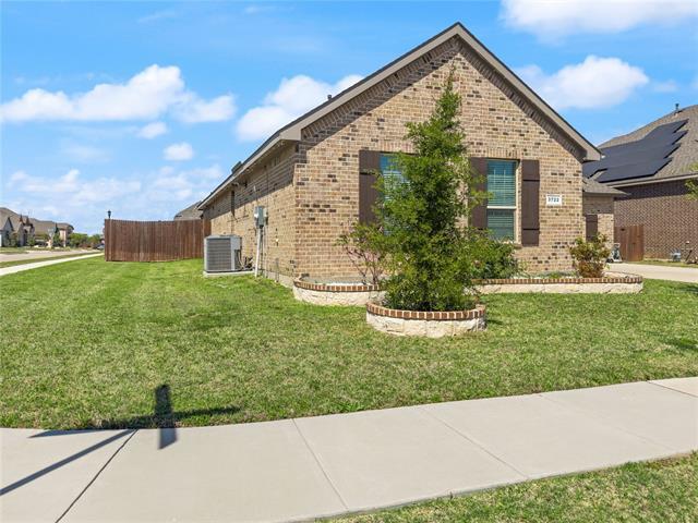 Photo - 3722 Autumncrest St