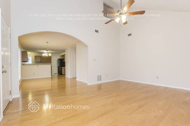 Photo - 1257 Moorfield Trce NW