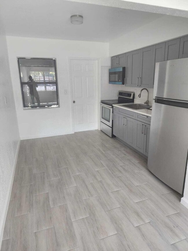 Photo - 1375 NE 147th St