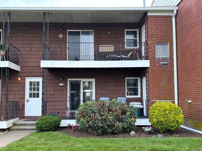 Photo - 51 E Broadway