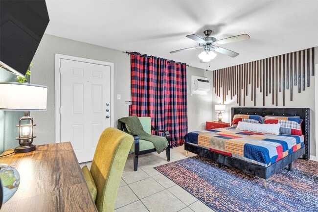 Photo - 1840 Richmond Ave. Unidad 08