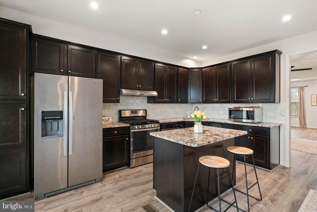 Photo - 15981 Marsh Pl