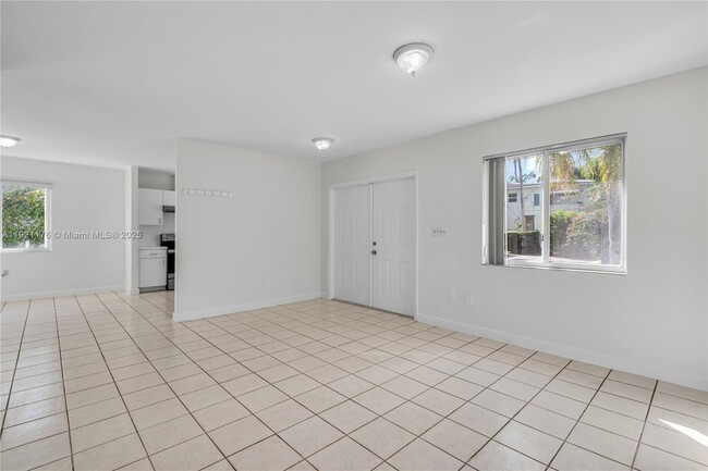 Photo - 2815 SW 39th Ave Unit 2817