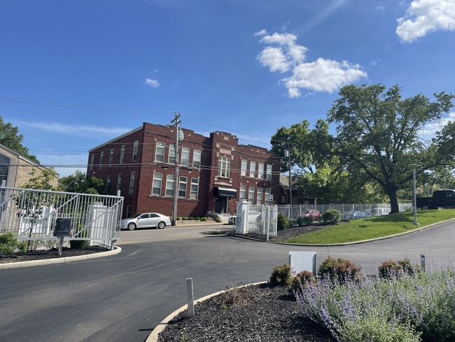 Photo - Manors on Main