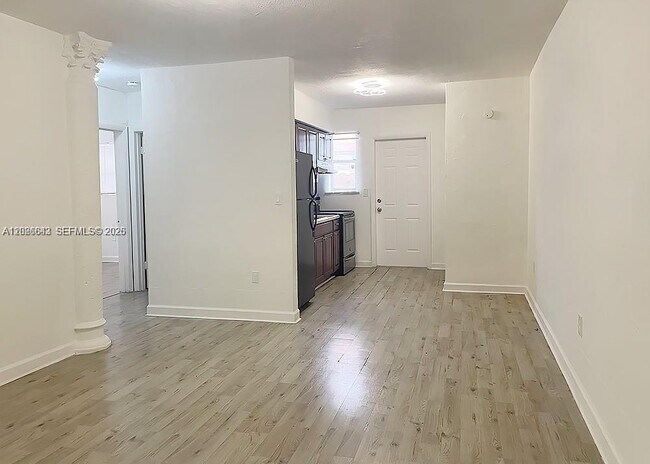 Photo - 1833 NW 41st St Unit 0