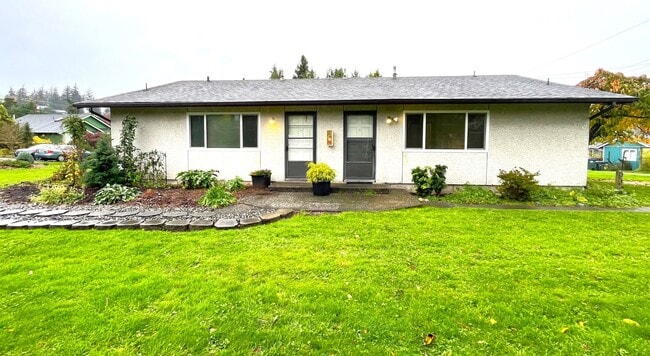 Photo - Fairhaven Recently Updated 2 Bedroom Duplex Unit 907 Wilson