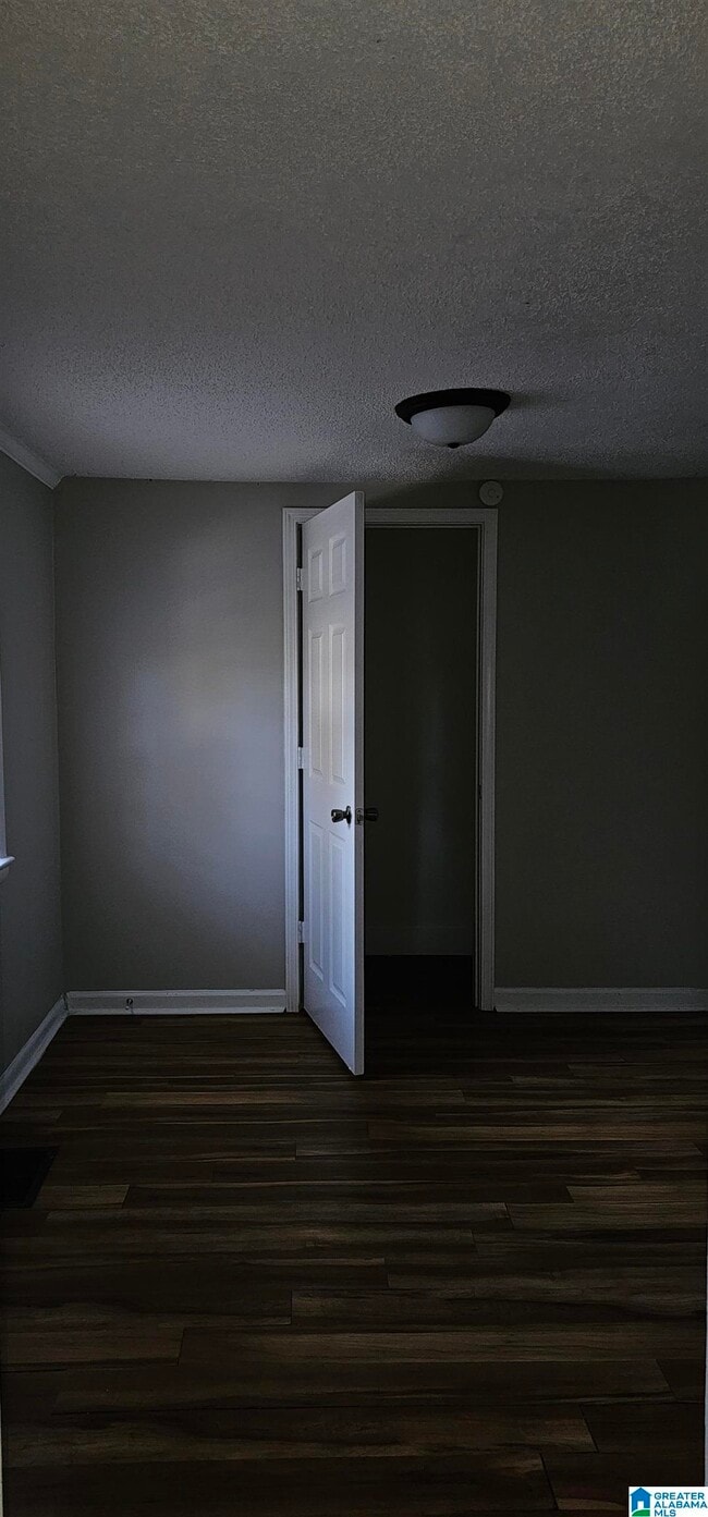 Photo - 528 Blue Bell Rd