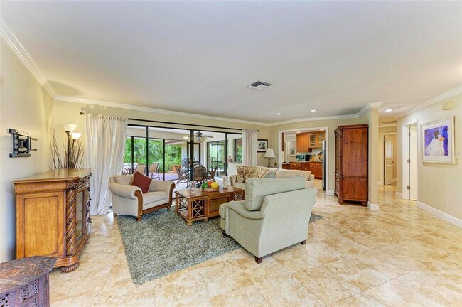 Photo - 221 Lookout Point Dr