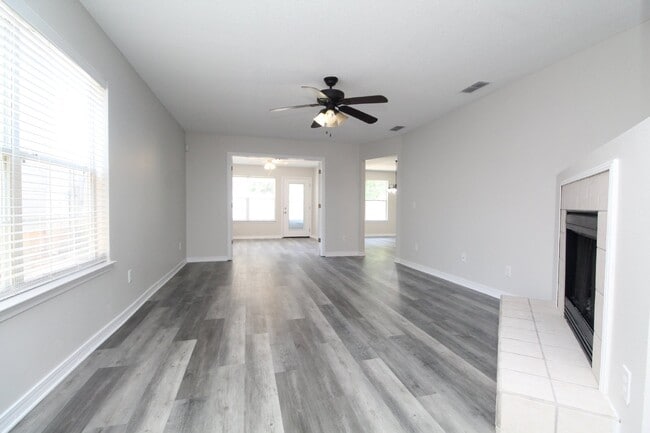 Photo - West Pensacola 4-Bedroom Home with Bonus R...