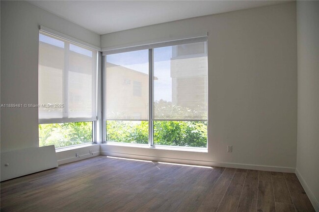 Photo - 529 SW 11th St Unit 203