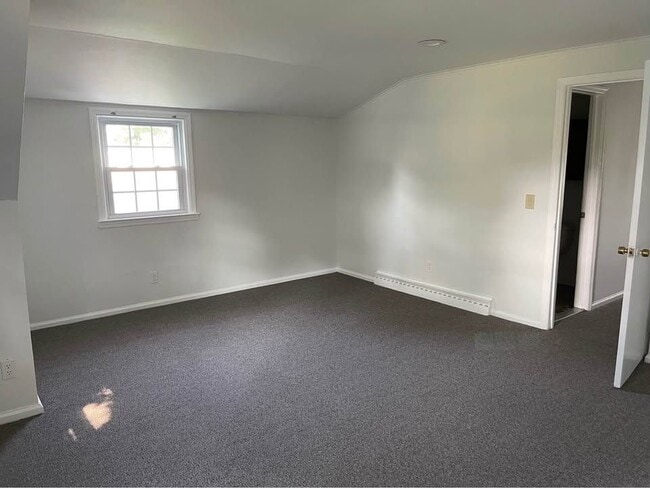 36 Schiller Ave Unit 2nd floor