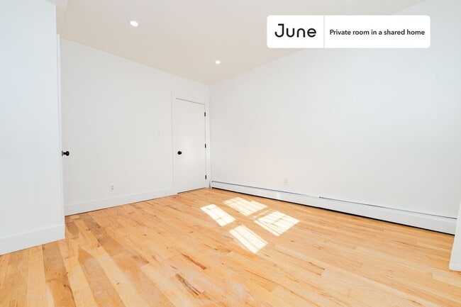 Photo - Room in Shared 3 bed/1 bath home Unidad C