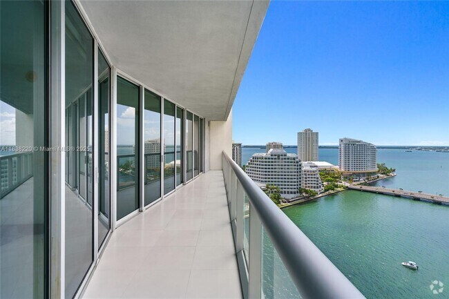 Building Photo - 495 Brickell Ave Unit 2003 Rental