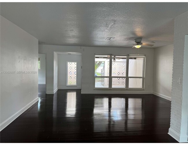 Photo - 5320 SW 89th Ave