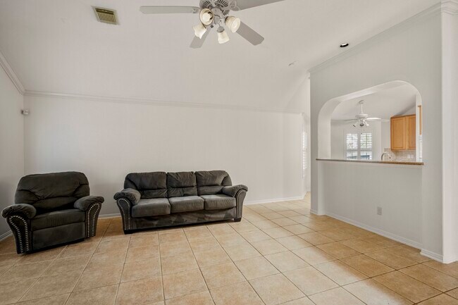 Photo - 15 Heron Hollow Ct