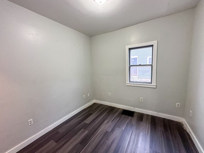 Photo - 921 Fourth NW Unidad Apt 1