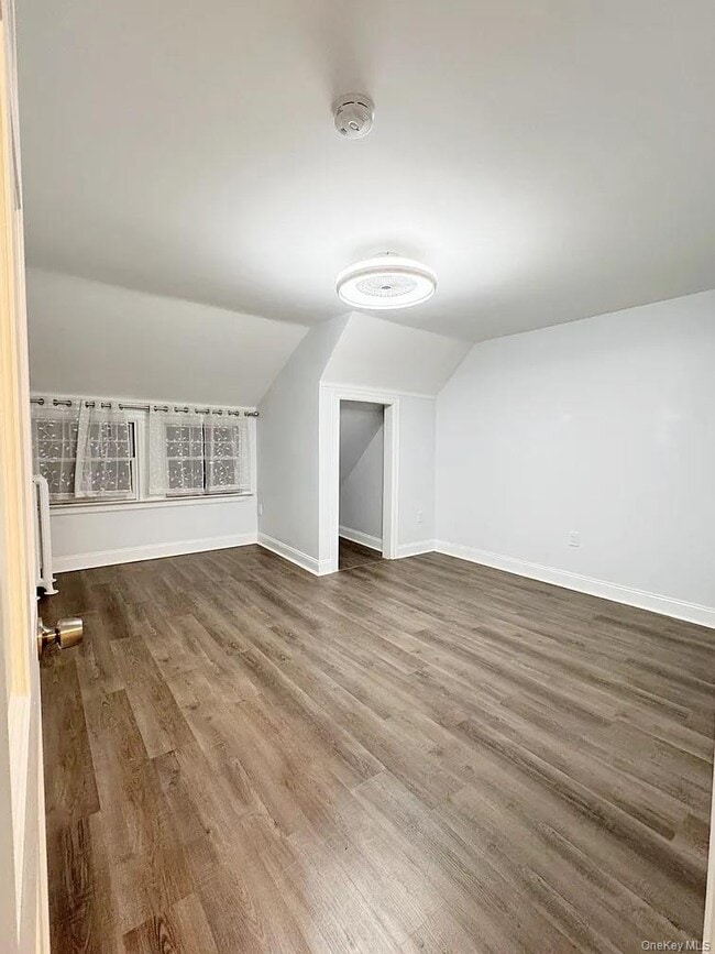 Photo - 57 Pintard Ave Unidad 3