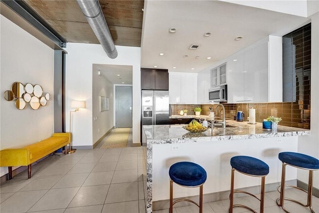 Photo - 110 SE 2nd St Unit 402