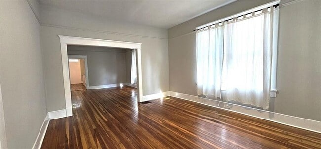 Building Photo - 1047 Ridge Ave