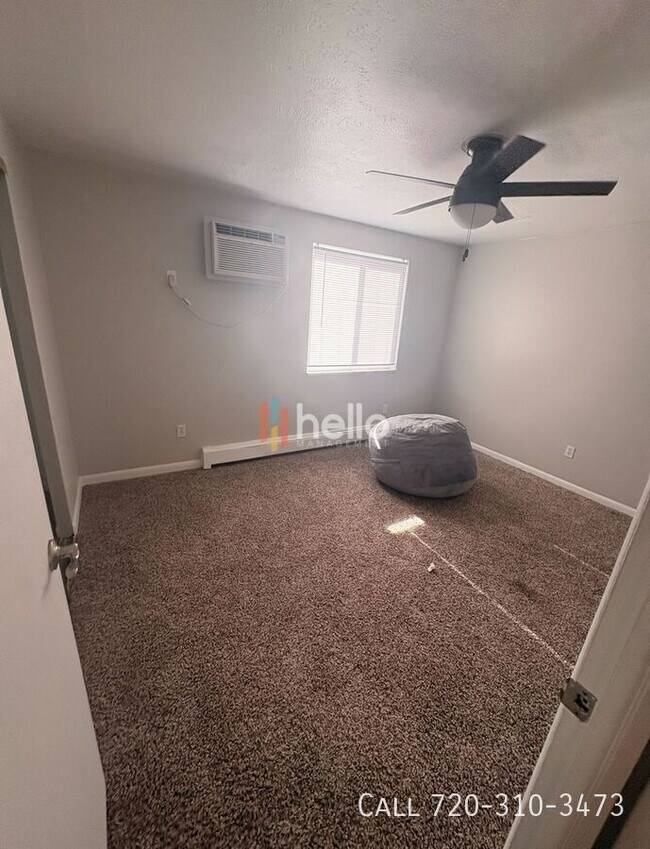 Building Photo - 10 S Sherman St Unit 312