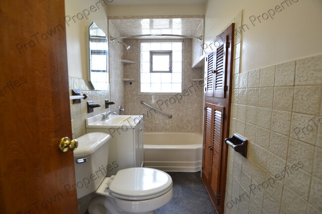 Photo - 314 Illinois St