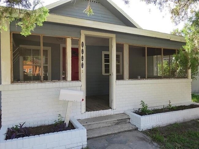 Photo - 1745 Dayton St S