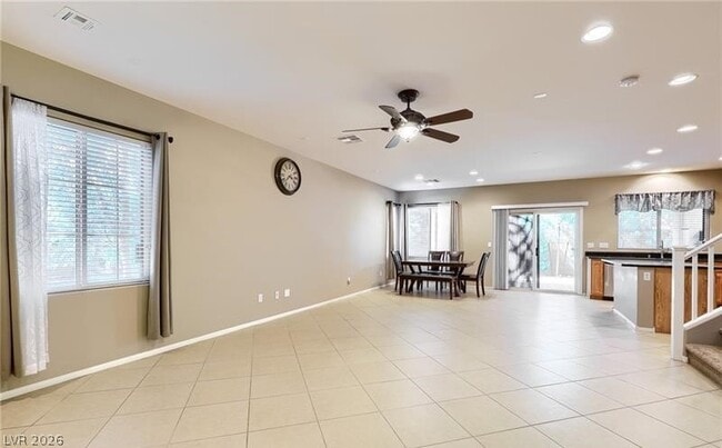 Photo - 965 Chestnut Chase St