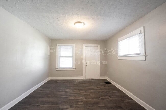 Photo - 915 N Drexel Ave