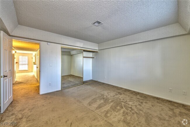 Building Photo - 1751 E Reno Ave Unit 122 Rental