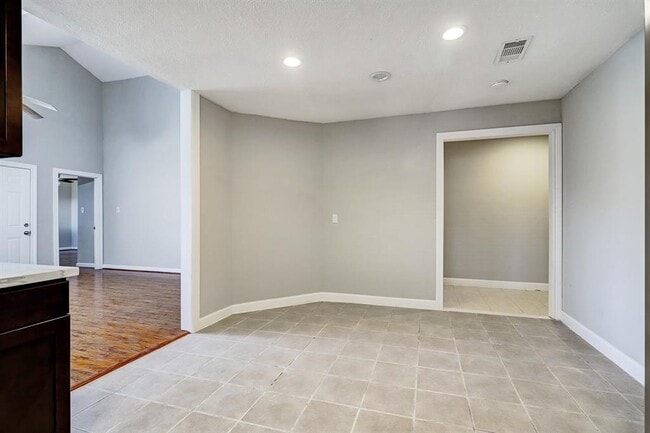 Photo - 4314 Hickory Grove Dr