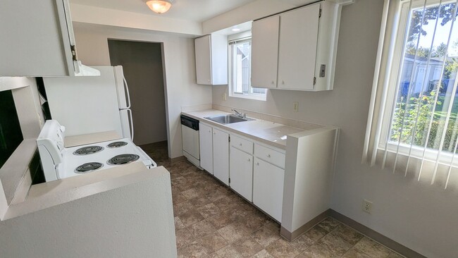 Photo - ANNETTE342-344 Unit 344