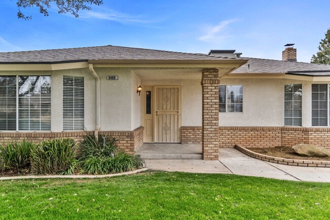 Photo - 6469 N San Pedro Ave