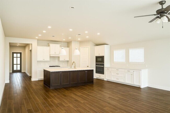 Photo - 15814 Wild Rose Bnd Dr