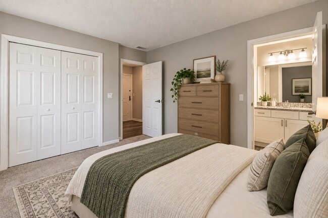 Regency Lakeside Apartment Homes