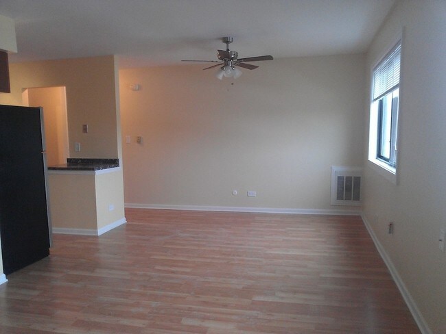 Living Area - The Howard Winchester