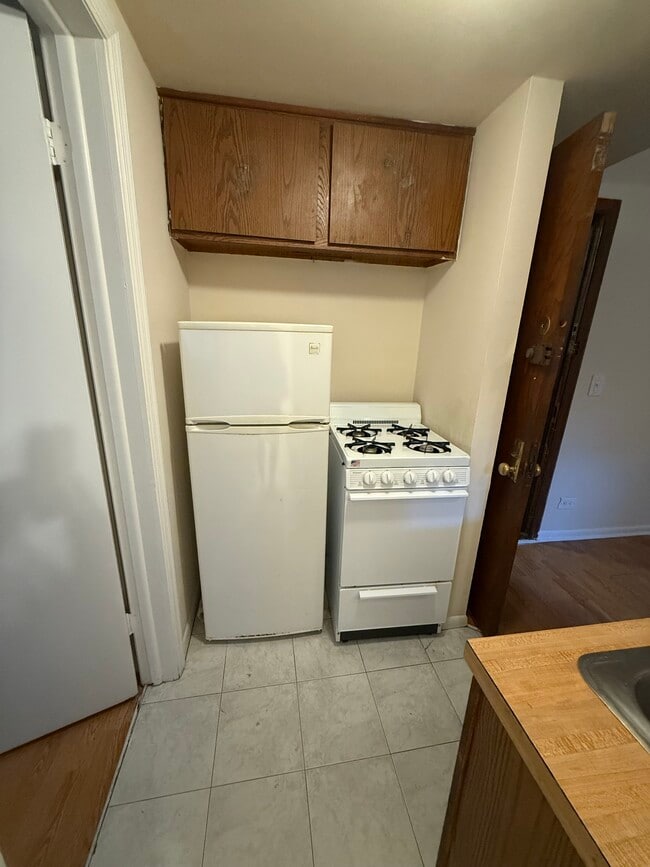 Photo - 150 N Dearborn St Unit 107