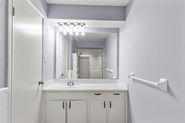 Photo - 1016 E Tri Oaks Ln Unit 92