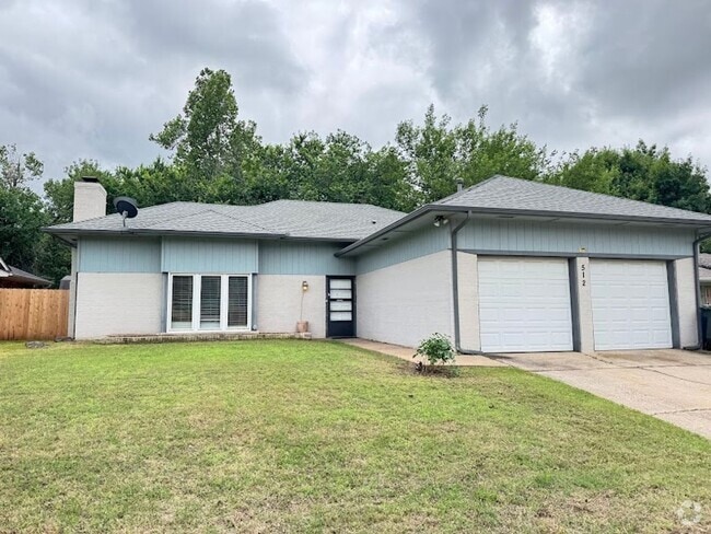Building Photo - Charming 3-Bedroom, 2-Bath Home for Rent i...