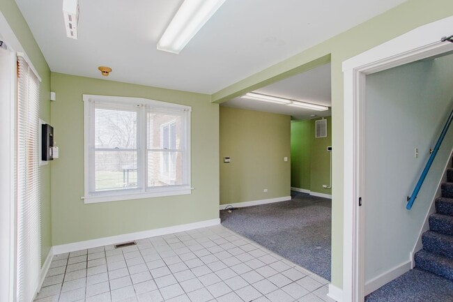 Photo - 1305 Oswego Rd