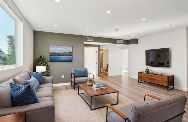 Photo - 10806 Blix St Unidad 303